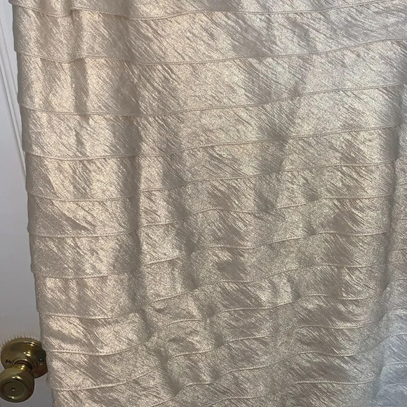 Adrianna Papell Ruffled Formal Cocktail Dress - Picture 5 of 8